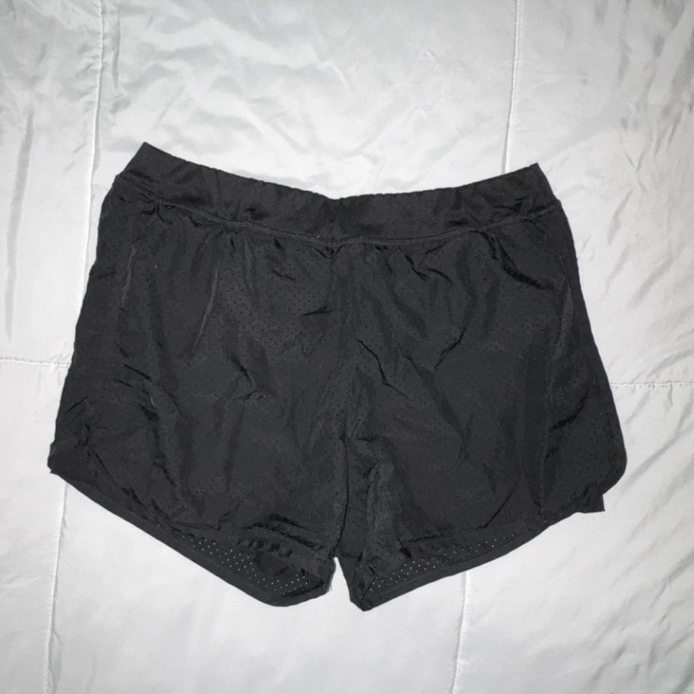 ATHLETIC SHORTS